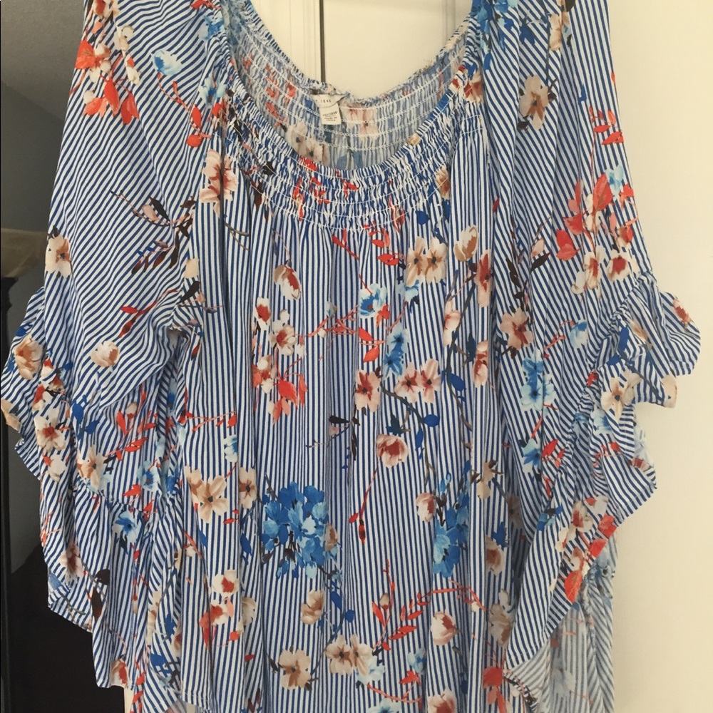 Floral top